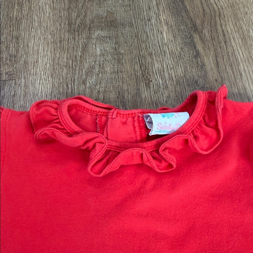 Stitchy Fish,Red Ruffle Top and Apple Print Shorts Set - Picture 2 of 10